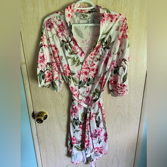 Show Me Your MuMu Pink Floral Brie Robe Sz One Size - Picture 2 of 11
